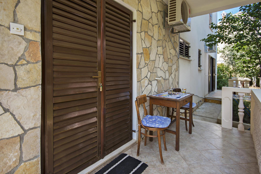Apartments Petrcane Welcome Номер фото